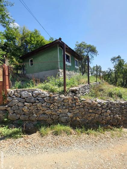 Casa veche de vanzare - 2