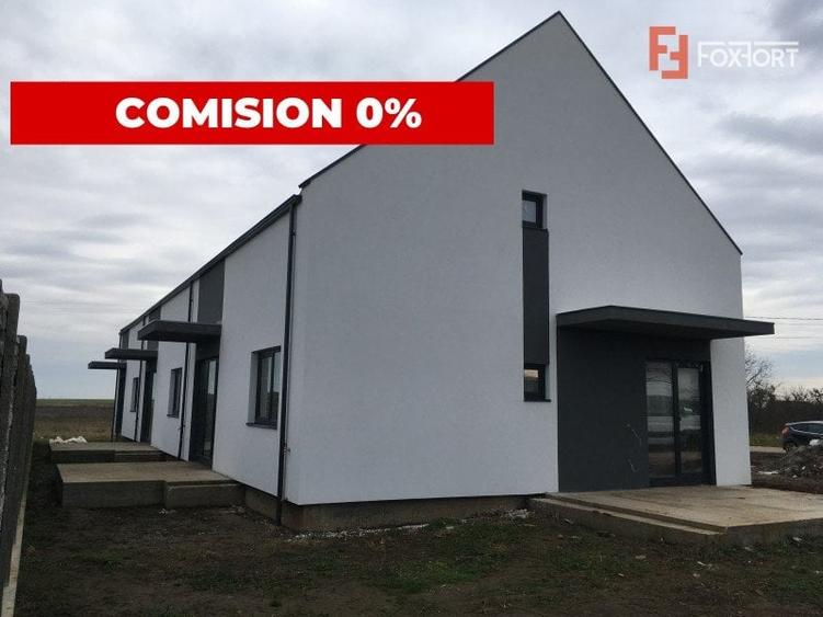 Casa tip triplex cu 4 camere de vanzare in Sanandrei - 1