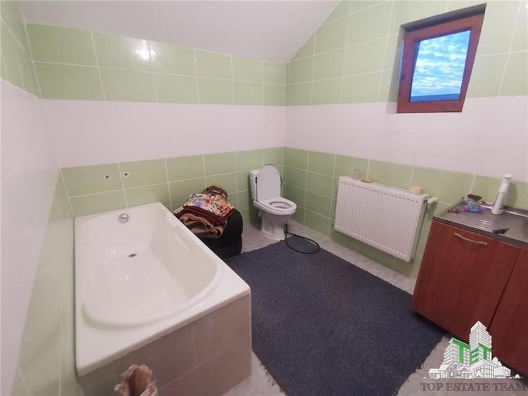 Vila 5 camere regie proprie cu gradina/garaj in Bacu (Joita) - 10