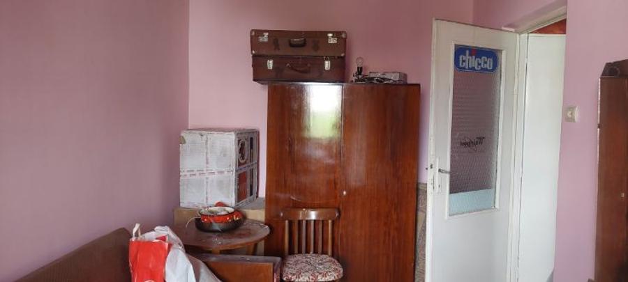 Vând apartament cu 3 camere  - 4