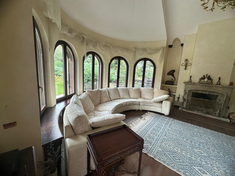 VILA CU IZ PROVENSAL  CU TEREN GENEROS SI PISCINA EXTERIOARA INCALZITA - 9