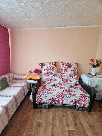 Vand garsoniera in Navodari pe strada marii etajul 2 - 5