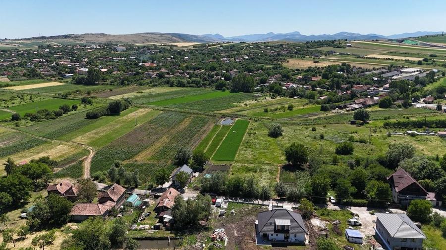 De vanzare teren intravilan - 4