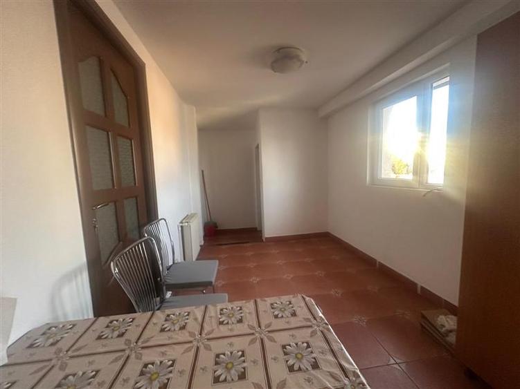 Apartament 3 camere decomandate, Centru - 2