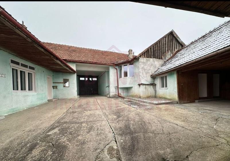 CASĂ DE V&Icirc;NZARE &Icirc;N ILOVA\7 CAMERE, JUD.CARAȘ-SEVERIN - 4