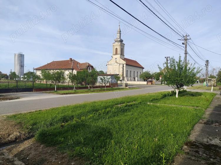 Vand casa cu teren sat Sarbova