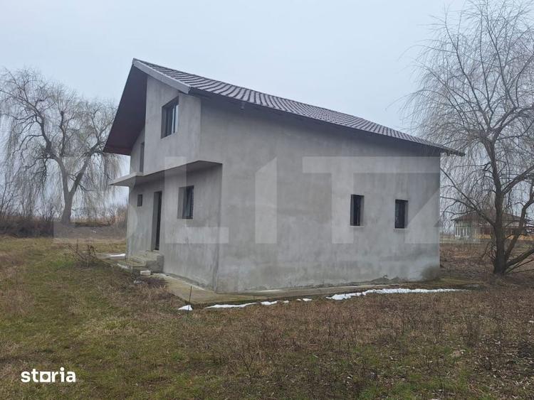 Lazuri casa indiciduala la rosu - 6