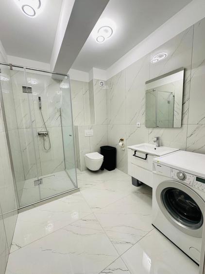 Apartament cu 2 camere decomandat, mobilat în Central
