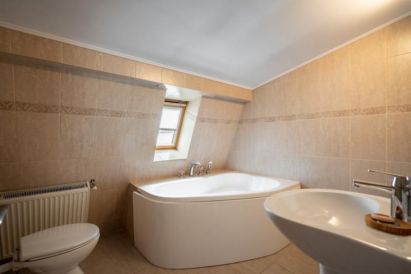 VANZARE VILA 12 CAMERE POPESTI LEORDENI – DRUMUL FERMEI – COMISION 0% - 34