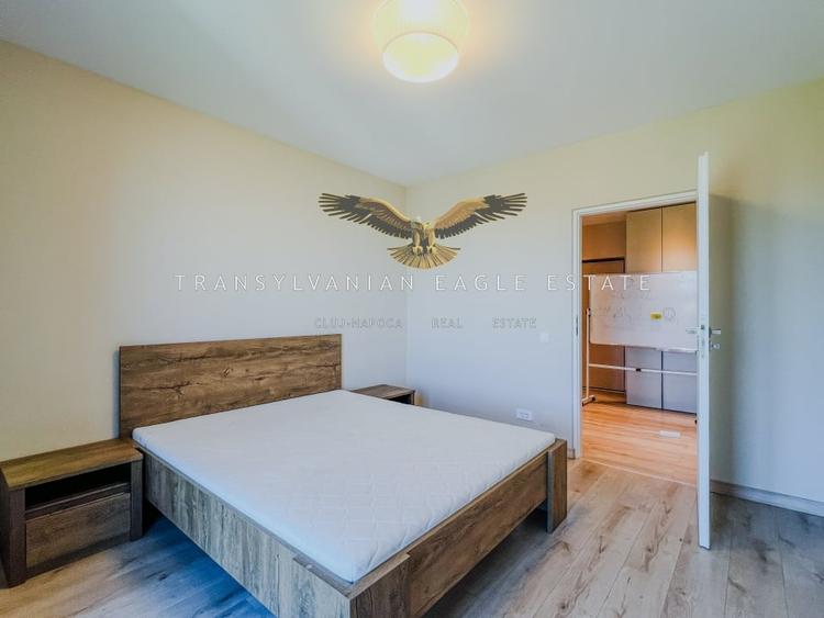 Apartament de lux cu 3 camere situat în Andrei Muresanu - 18