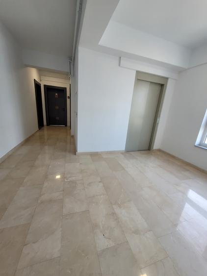 COMISION 0! SUPER PRET - STUDIO  FINALIZAT 45.80 MP - ACCES PISCINA - 67900 E - 29