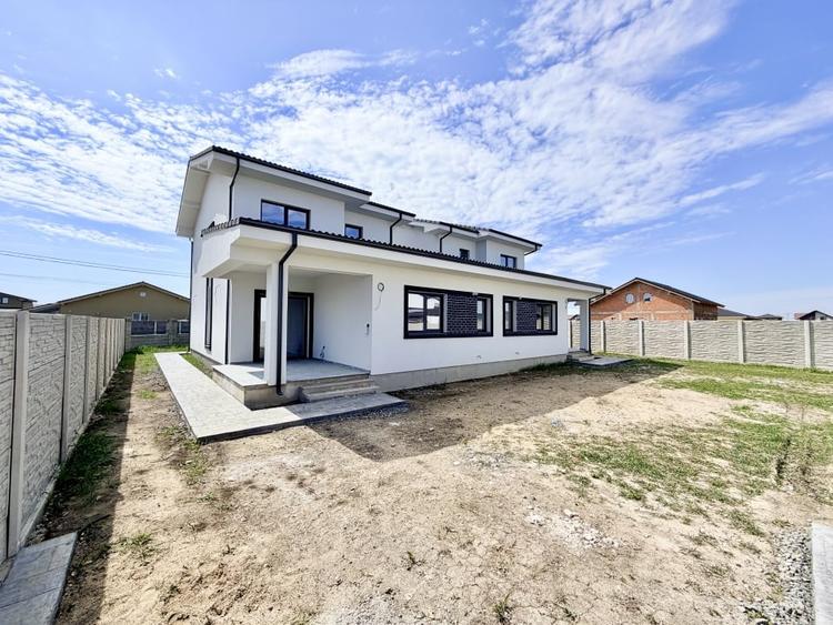 Duplex despartit prin camera tehnica - 4 camere - Mosnita - 2