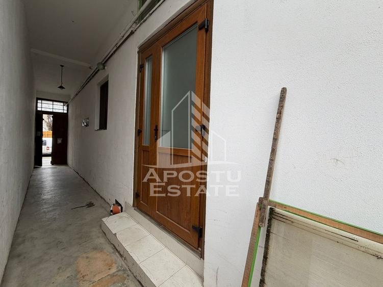 Duplex cu 3 camere, 2 bai, 2 bucatarii, teren 222 mp, zona Elisabetin - 11