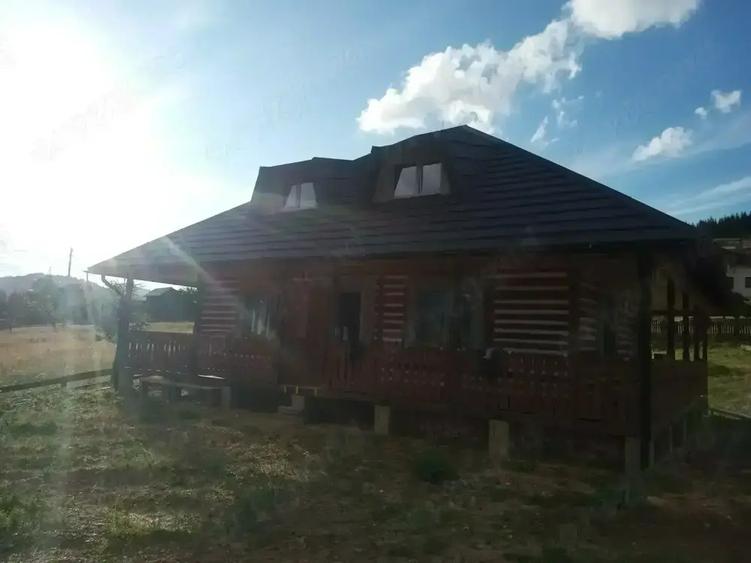 Vand casa in stil batranesc cu cerdac.. - 3