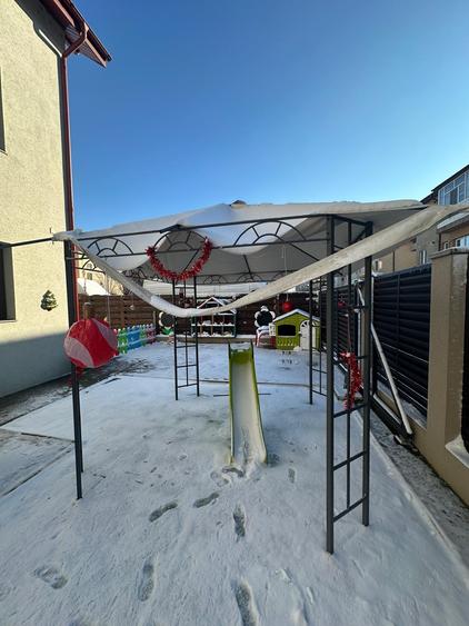 Casa individuala 7 camere cu 3 bai langa metrou - 10