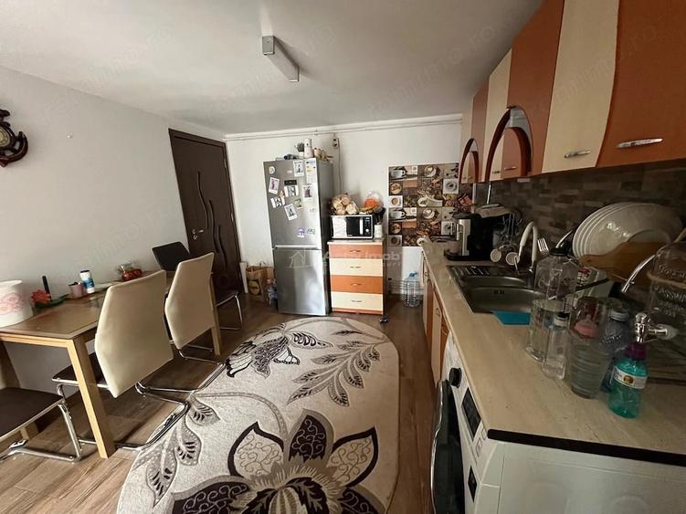 Casă cu 4 camere cu Teren 200 Mp în Central