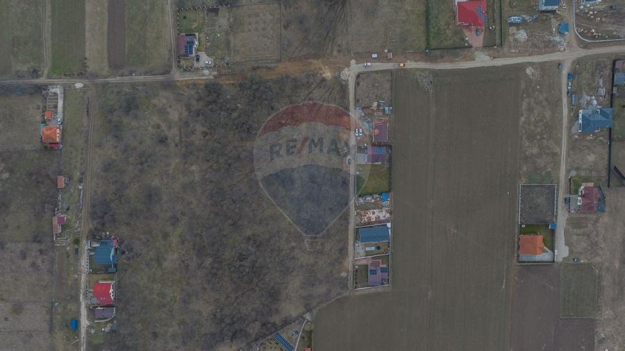 Comision 0 %! Teren intravilan de vânzare, 3,741 mp, Bod - 5