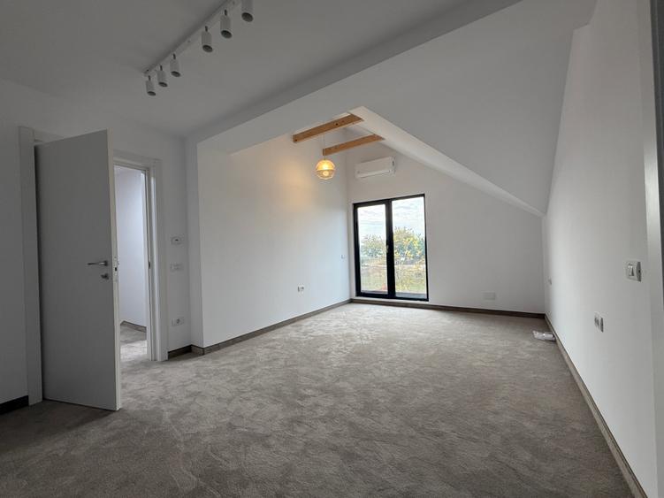 Vilă contemporană , finalizată în 2024, situată pe o stradă privată. - 7