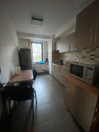 Spatiu comercial pentru birouri/farmacie/salon frumusete/cabinet medical - 12