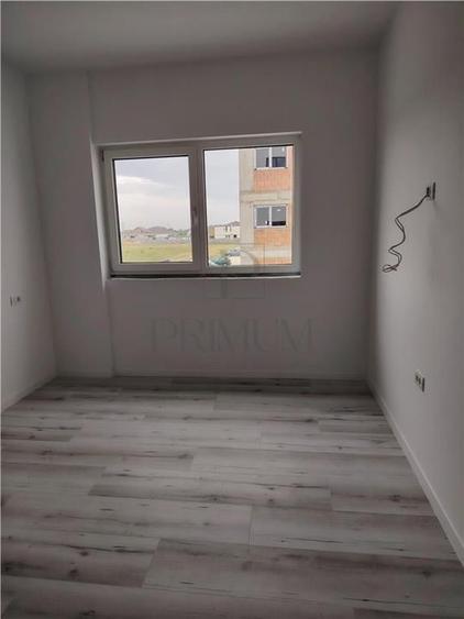 Apartament 2 camere - finalizat - centrala proprie - balcon - loc de parcare inc - 2
