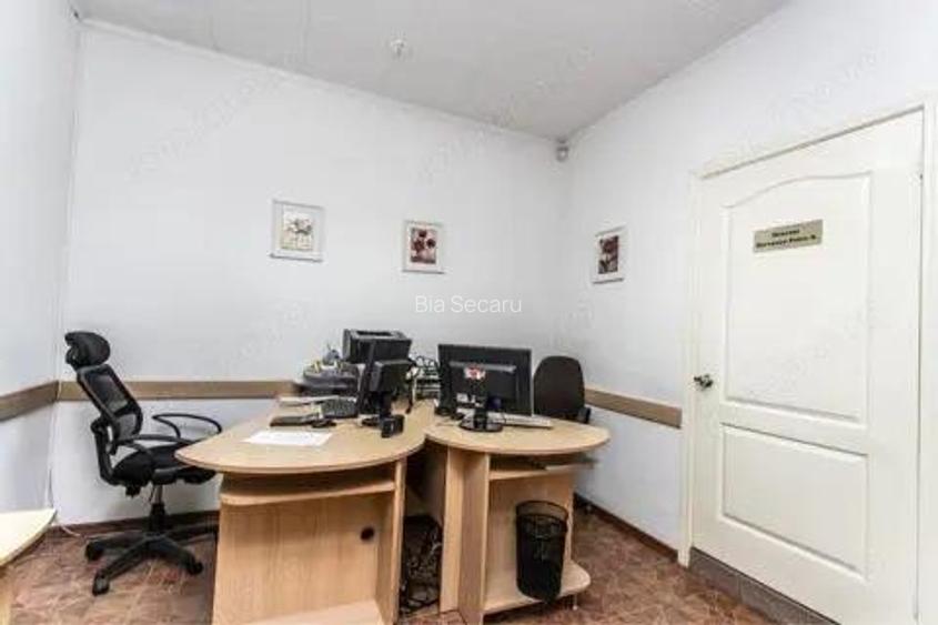 Ofer spre inchiriere birou spatiu comercial 56 de mp, etaj1 in zona unirii. Ofer spre inchiriere birou spatiu comercial 56 de mp, etaj1 in zona unirii.