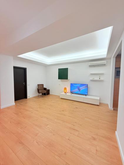 Studio spatios North Area Lake View -Herastrau - 10