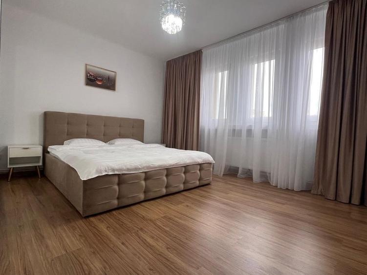 Apartament cu 3 camere decomandat, mobilat în Magheru
