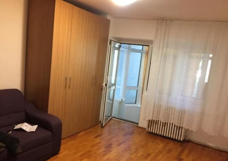 Costin Georgian metrou, bl.1986 reabilitat,decomandata,balcon,geam la baie.