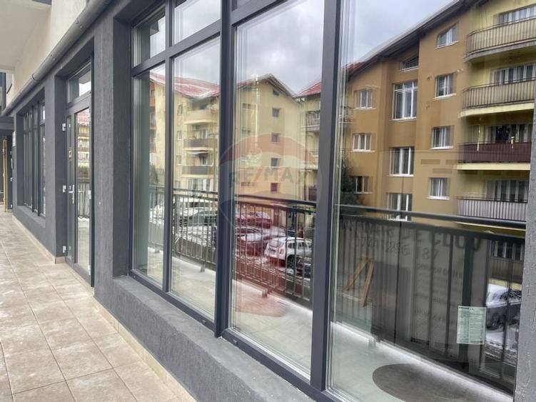 Spațiu comercial de închiriat in Florești, str. Teilor - 1