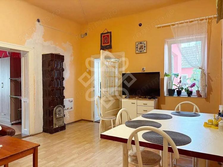 Casa de vanzare la 22 km de Oradea, Santaul Mare, Bihor - 1