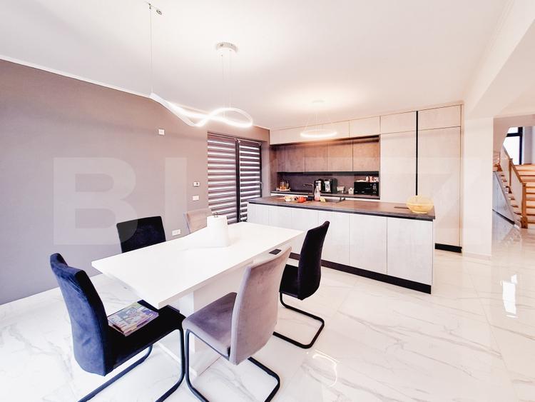 O locuinta de exceptie, unde confortul intalneste panorama orasului - 10