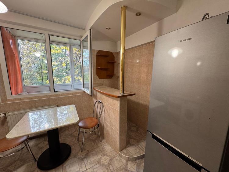 Inchiriere apartament doua camere mobilat/utilat Drumul Taberei metrou - 8