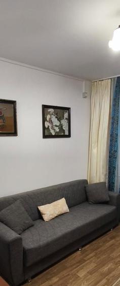 Inchiriez garsoniera pe strada Cerna, etaj 4. Suprafata 17 mp, cu baie - 1