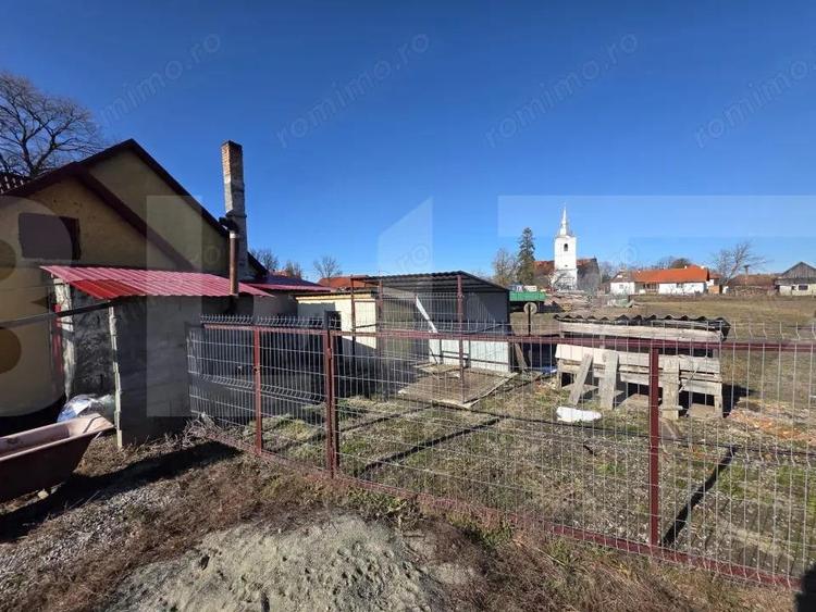 Casa individuala cu 3 camere intr-un teren generos - 10