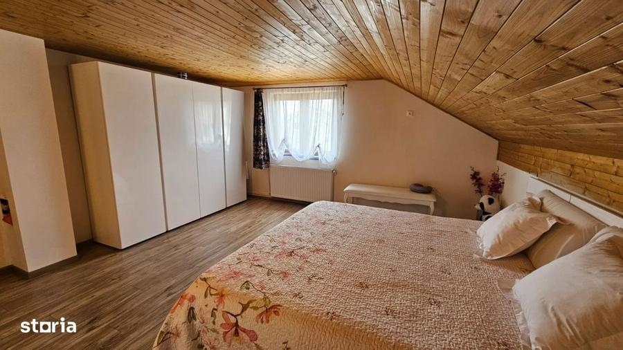 Casa cu Mansarda, Garaj si Curte Amenajata Tautii M - 4
