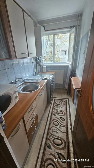 proprietar, vand apartament 2 camere semidecomandat - 2