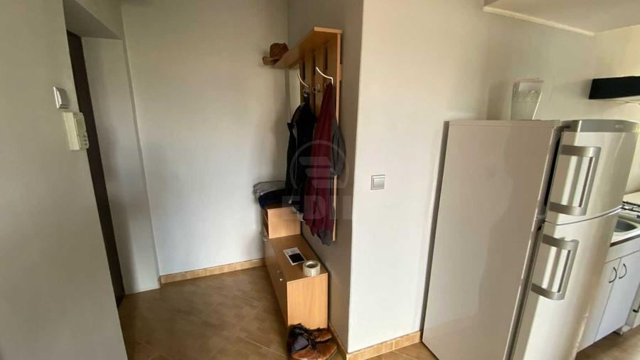 Apartament de vânzare, 3 camere, 54 mp, Plopilor - 4