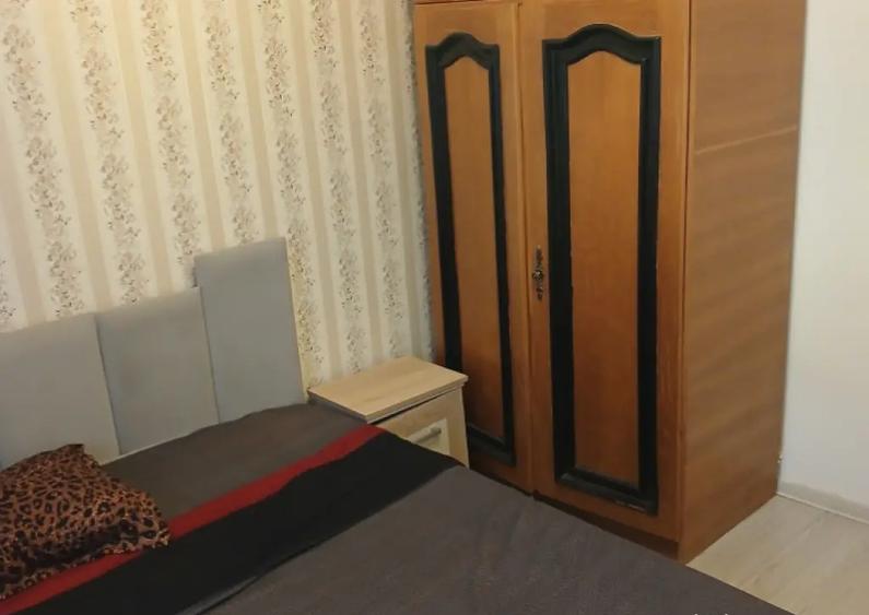 Propietar ofer spre inchiriere apartament cu doua camere in cartierul Noua - 11