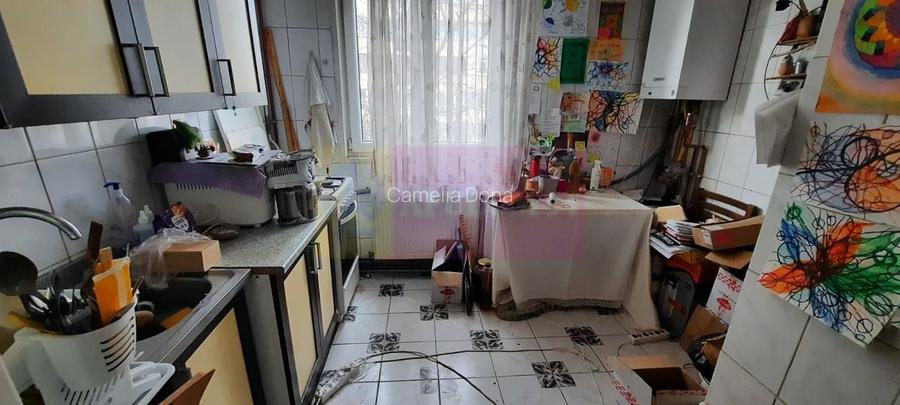 Vanzare apartament de 3 camere Dr Taberei-Valea Oltului