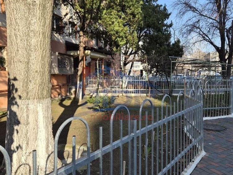 Bld 1 Decembrie 1918 - vav Scoala 22 Mexic - 1