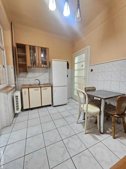 Apartament 3 camere str Republicii - 8