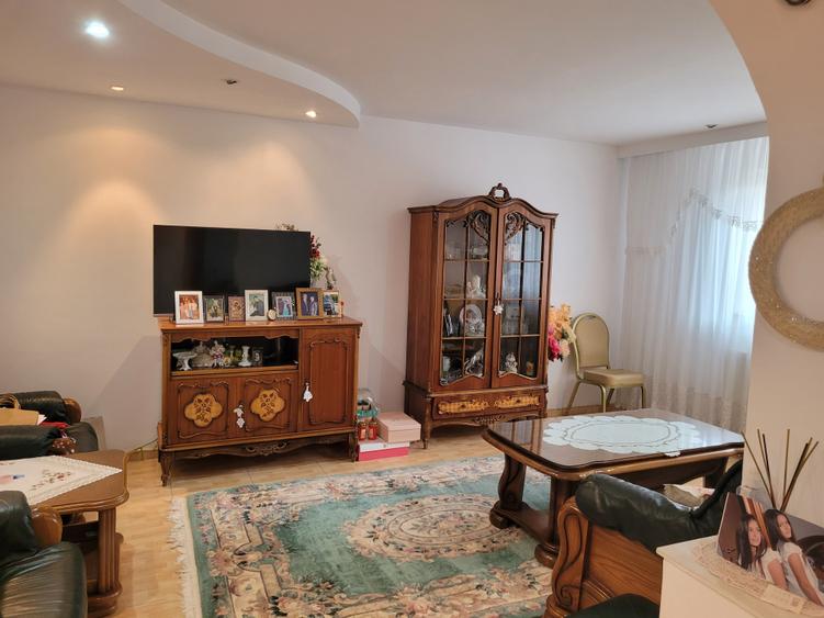 Casa parter cu 4 camere si anexe - cartier Coiciu - 4