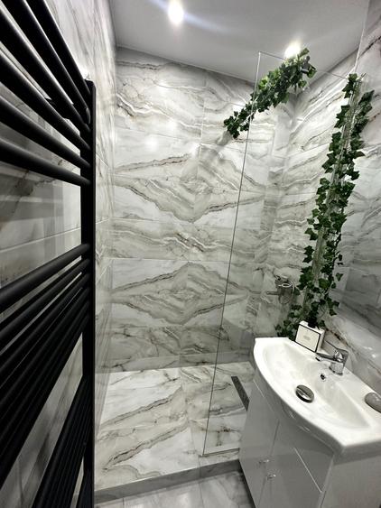 Se vinde garsoniera moderna, complet renovata de la 0, situata intr-o zona foarte linistita din Blaj Campia Libertatii (G3, etaj 1). - 7