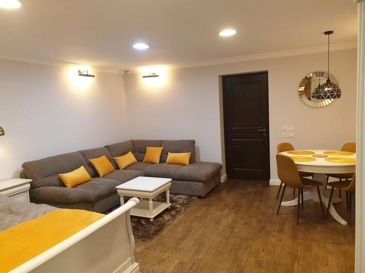 Garsoniera superfinisata si mobilata lux - langa str. Sforii - 7