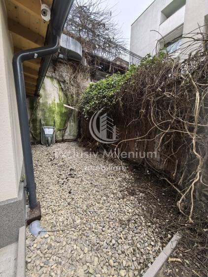 Parter Calea Victoriei -  Birouri Sfintii Voievozi întrare separata - 9