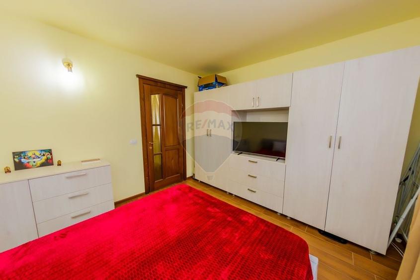 Casă cu 3 camere de vânzare - 10