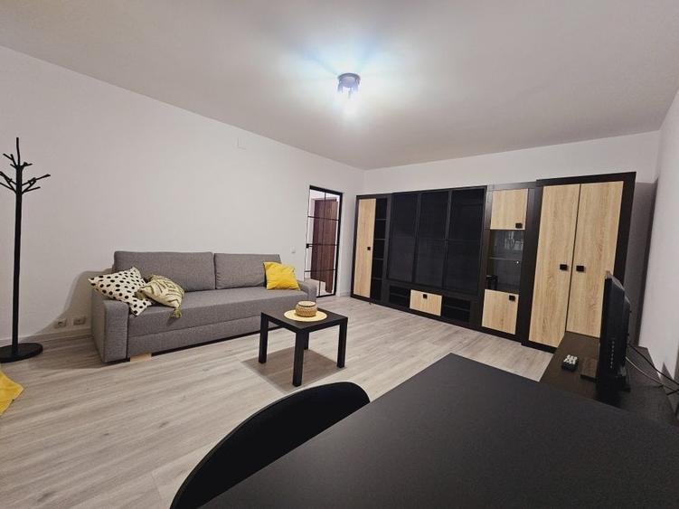 Timpuri Noi metrou | Mircea Voda | Camera de Comert | Bloc anvelopat | Renovata - 5