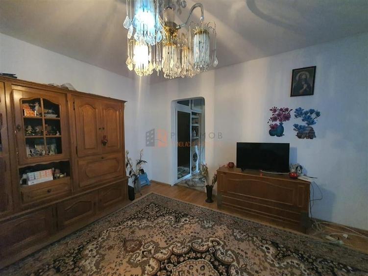 Apartament 2 camere conf 1 semidecomandat zona Brosteni - 2