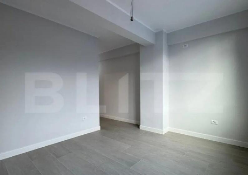 Apartament 3 camere, 108 mp, bloc nou, etaj intermediar, zon - 6