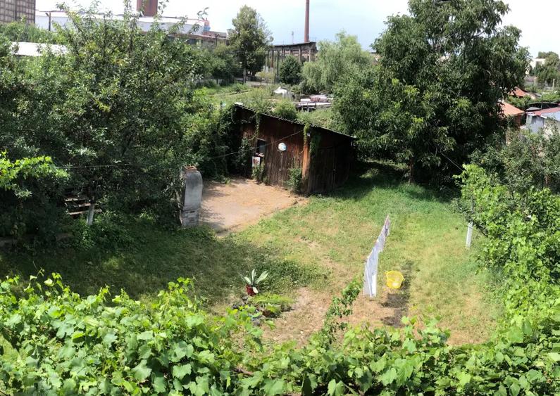 Apartament 3 camere de vanzare la casa str.Vasile Goldis - 14